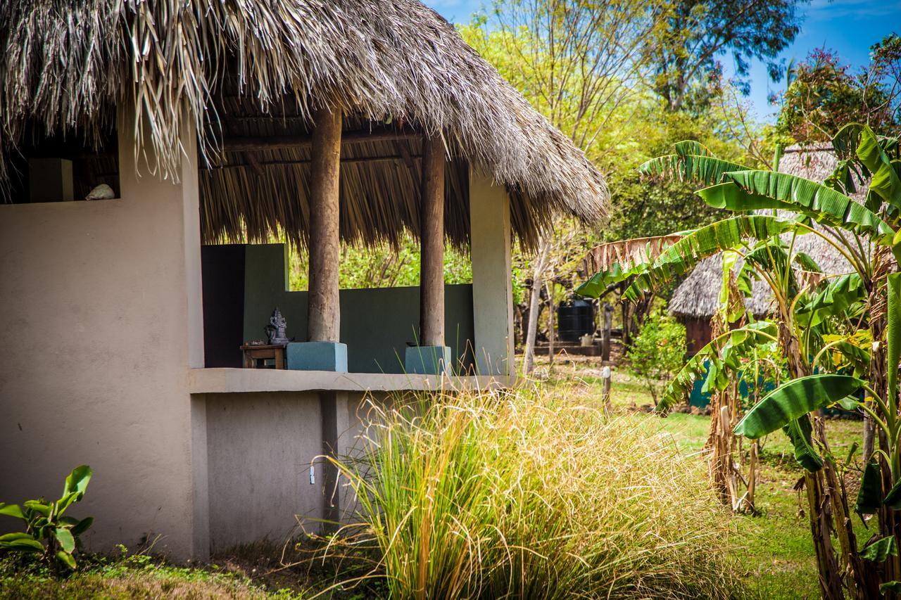 Coco Loco Eco-Resort Gemastepe Bagian luar foto